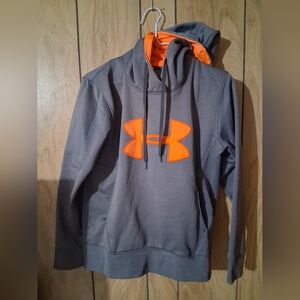 Under Armour Youth Hoodie Size Medium